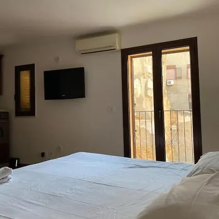 Apartment Aura 1 *
